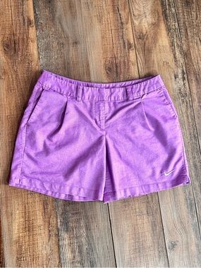 Nike Women's Lavender Golf Shorts sz 6